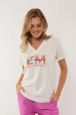 Ama T-shirt