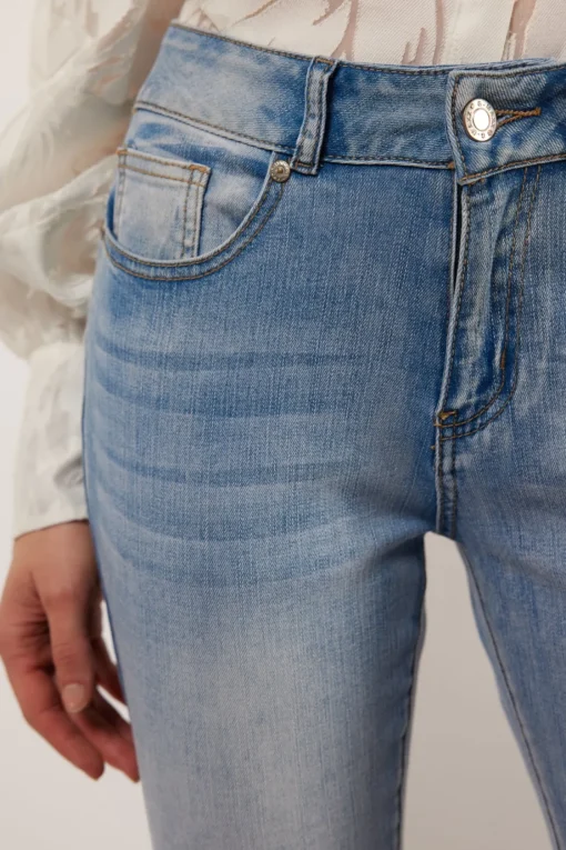 Amira jeans