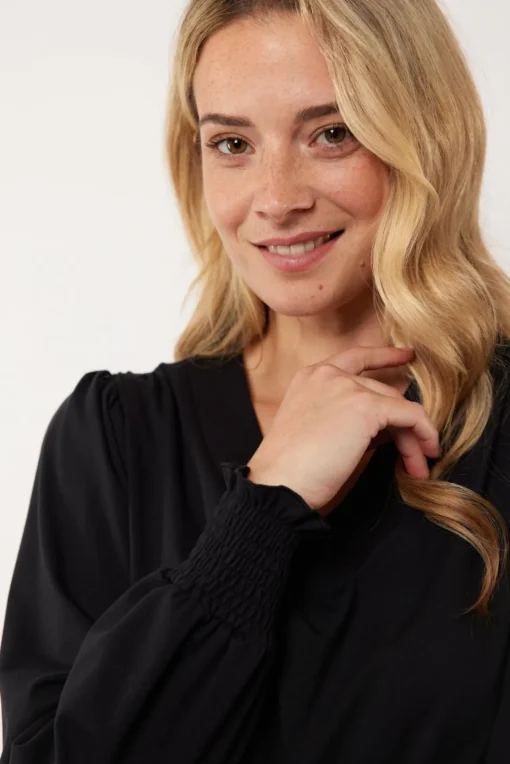 Annabel top