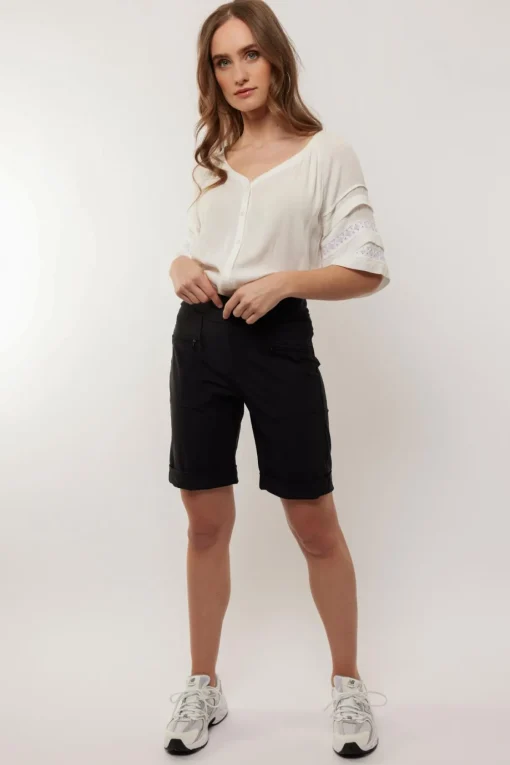 Babet short