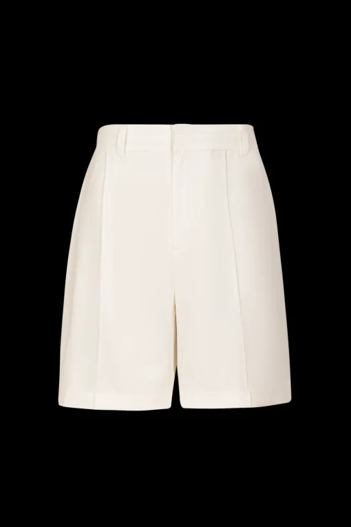 Chenna short