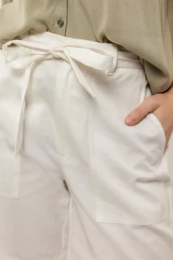 Daphne short