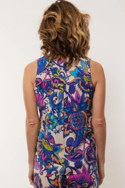 Dominica top