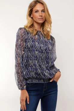 Erynn top