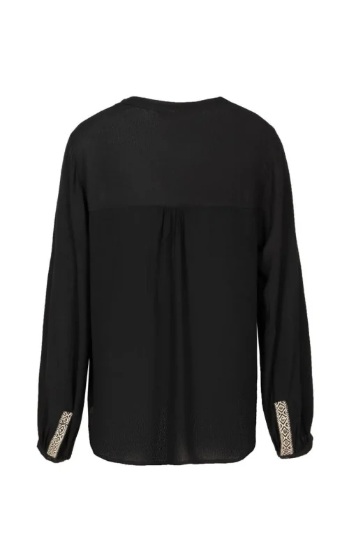 Nyo blouse
